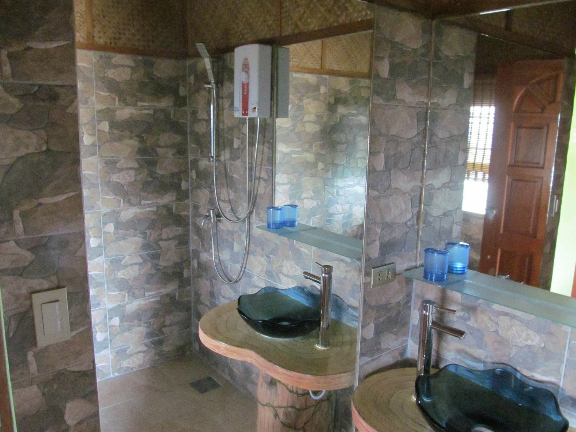 Parrot Paradise Resort Boljoon ภายนอก รูปภาพ